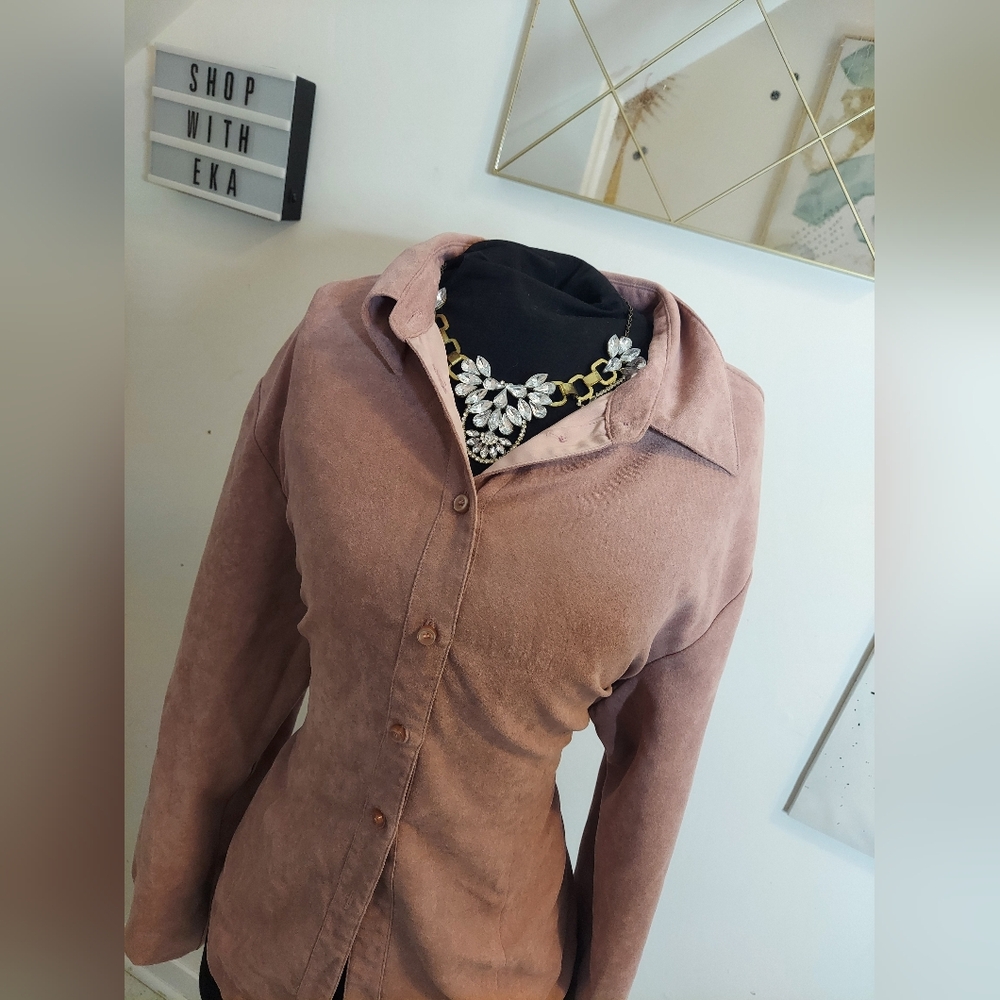 Pink button down shirt - Picture 9 of 10